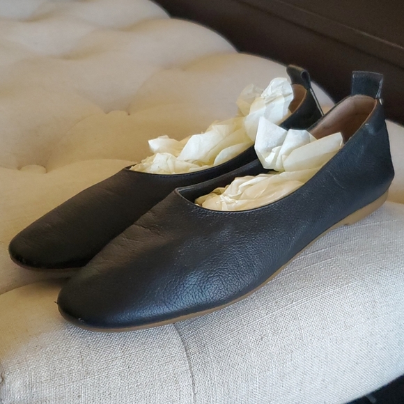 Everlane Shoes - Everlane everyday shoe